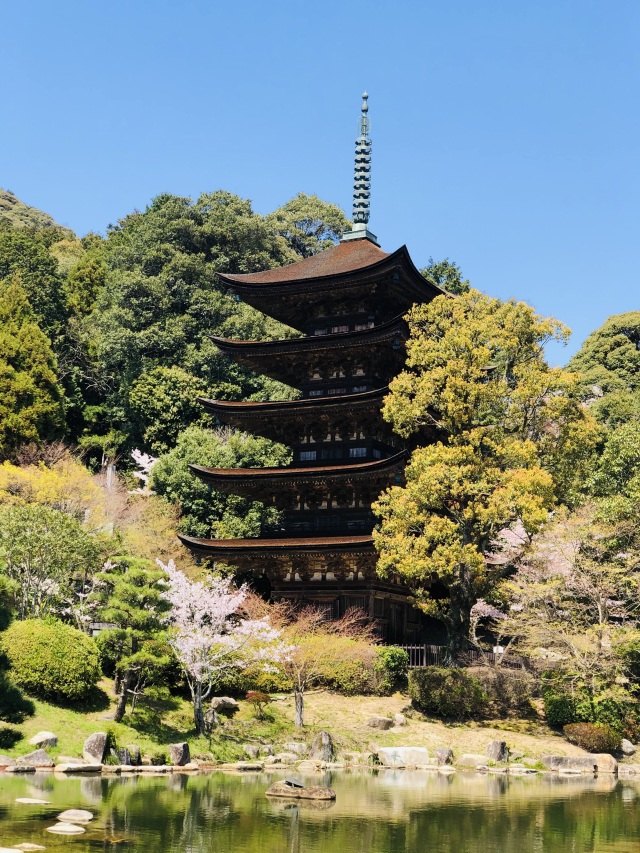 瑠璃光寺五重塔　