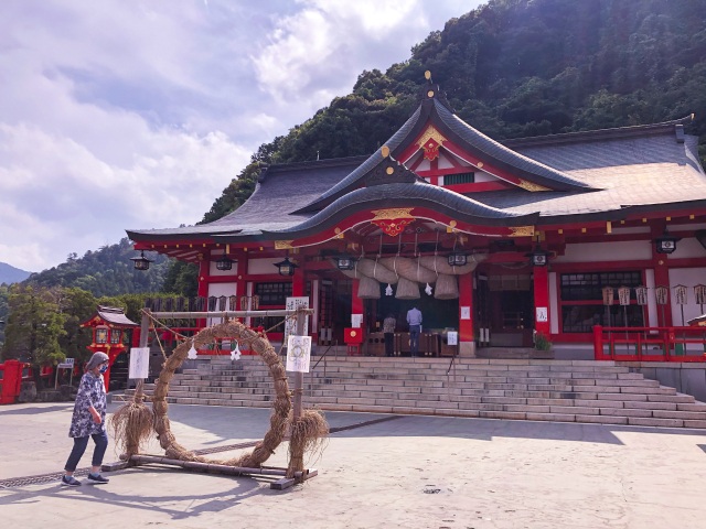 太鼓谷稲荷神社　輪くぐり