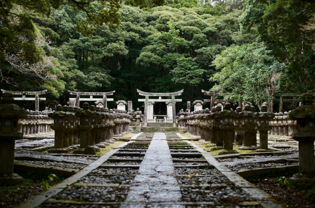 東光寺　毛利家墓所