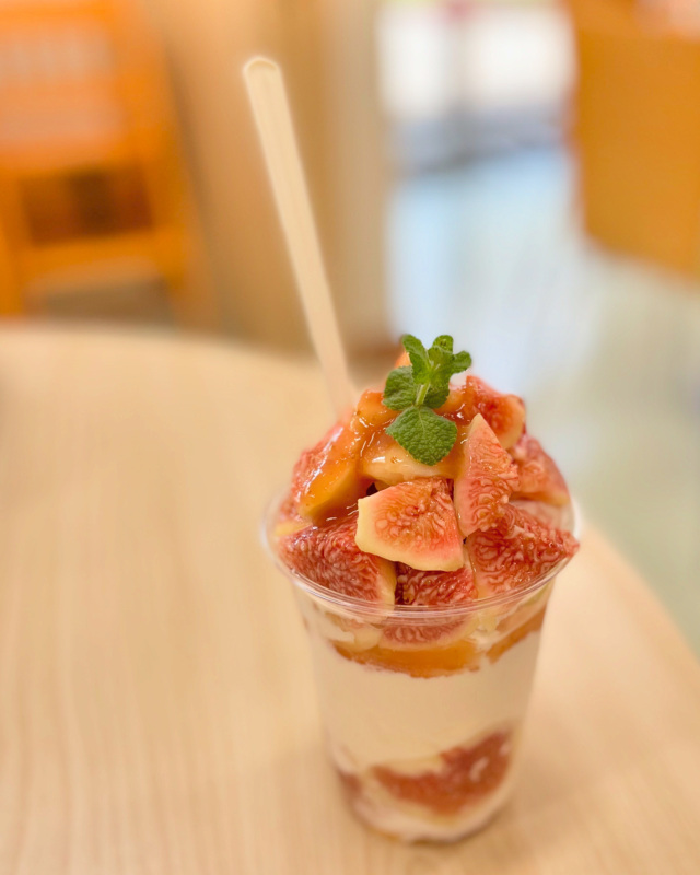 田布施地域交流館　いちじくパフェ
