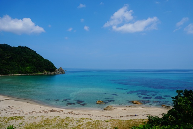 二位の浜海水浴場