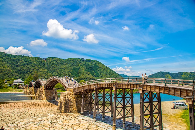 日本3名橋「錦帯橋」で、歴史を感じる映え旅を