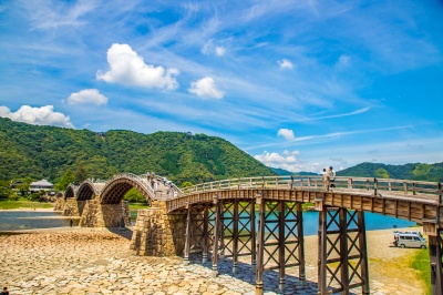 日本3名橋「錦帯橋」で、歴史を感じる映え旅を
