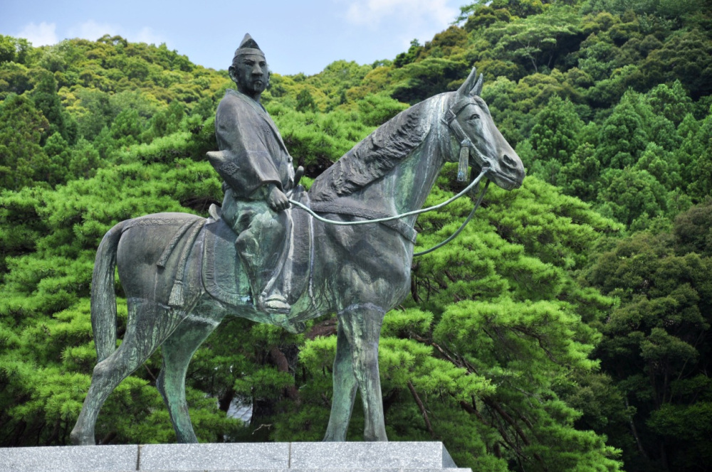 香山公園で大内文化にふれる