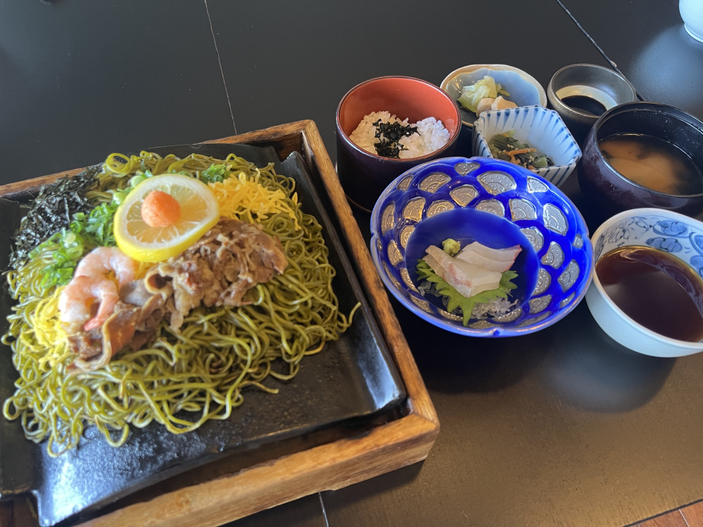 山口県名物！瓦そば御膳も