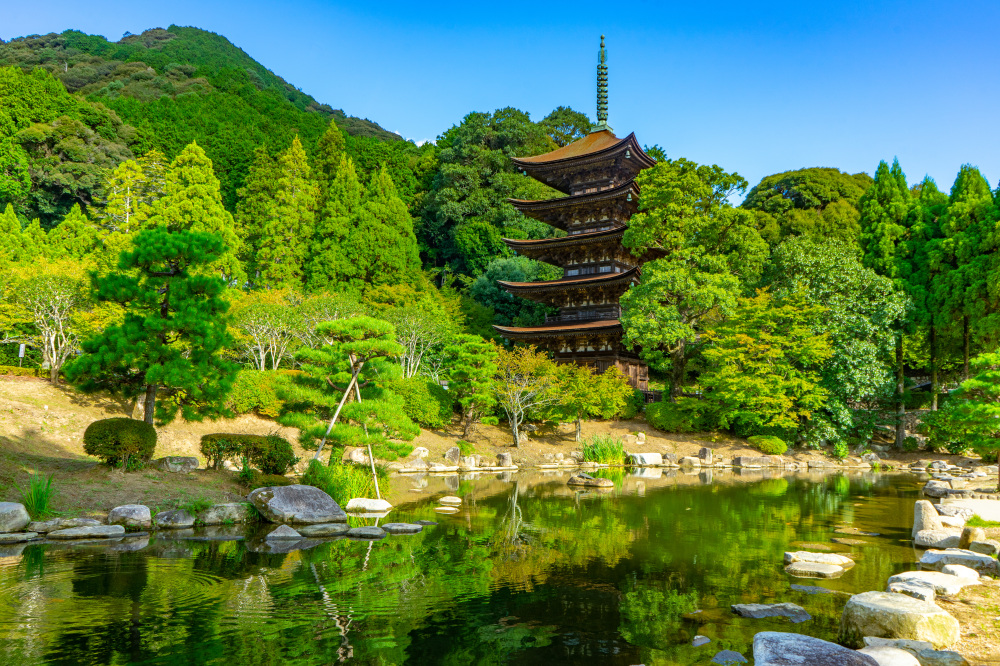 国宝・瑠璃光寺五重塔(山口市)