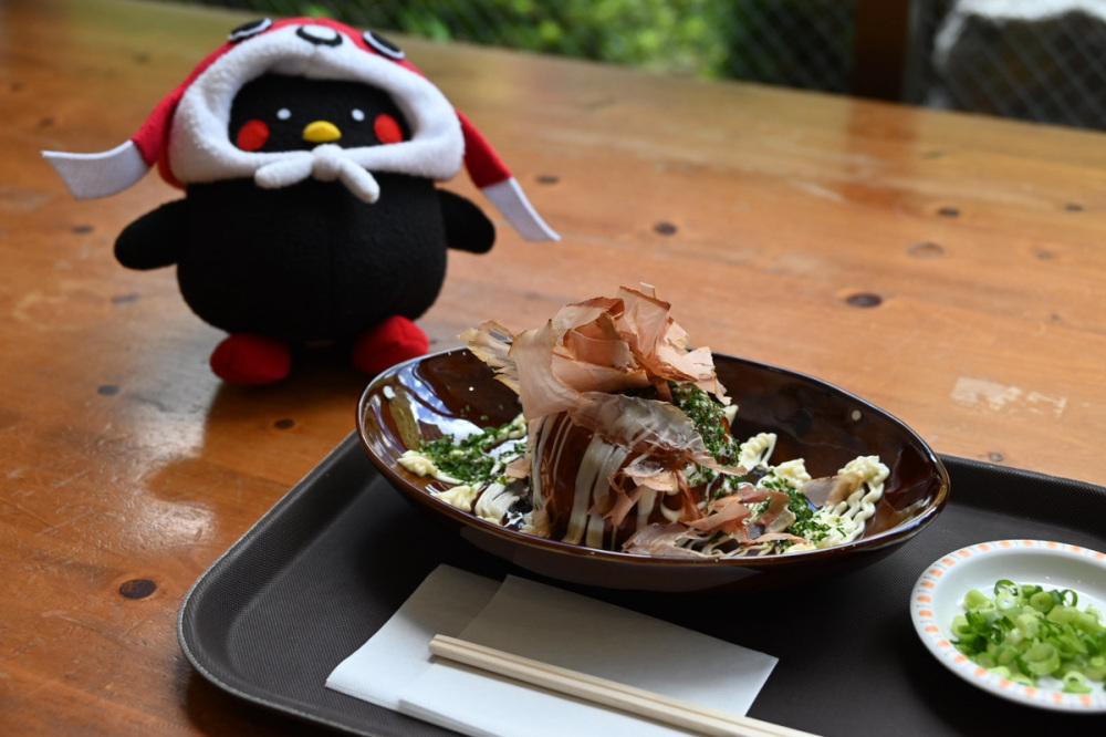 謎の石球(たこ焼き)700円