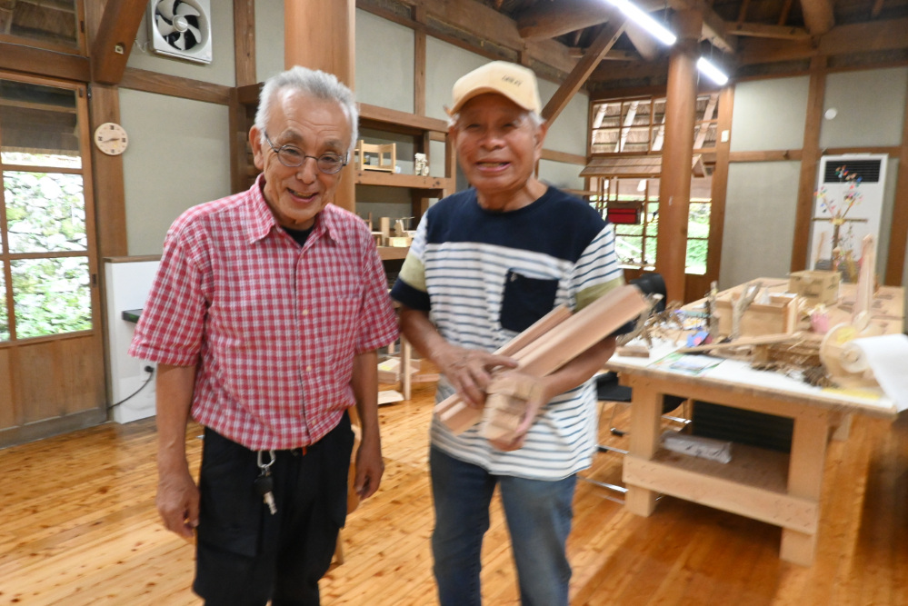 ニコニコ教えてくださる、達人のお2人!