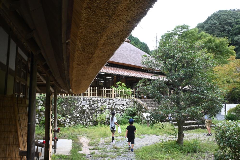 木工体験工房から、紙漉き体験工房へ!