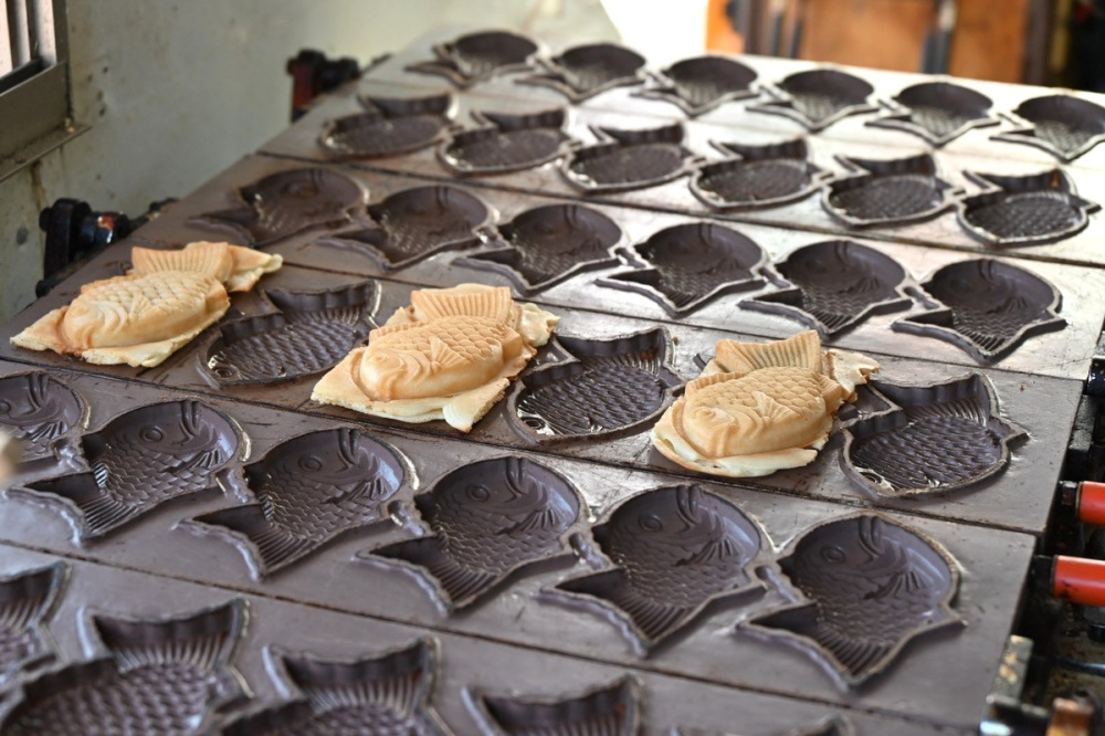 あんこ・カスタード・チョコレート　各250円