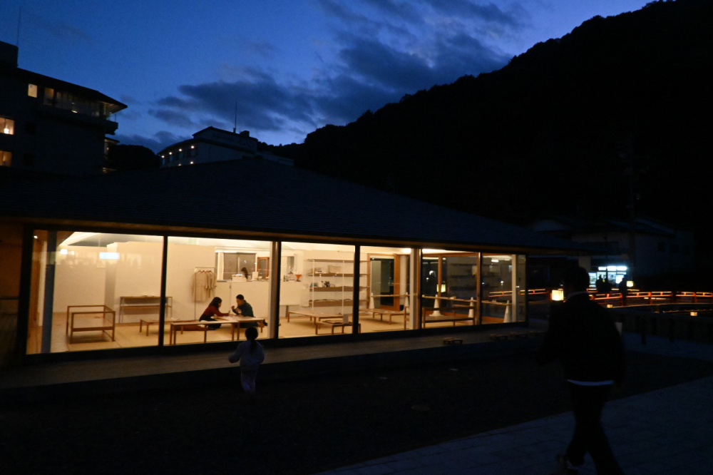 山口県最古、約600年の歴史を持つと言われる立ち寄り湯「恩湯」