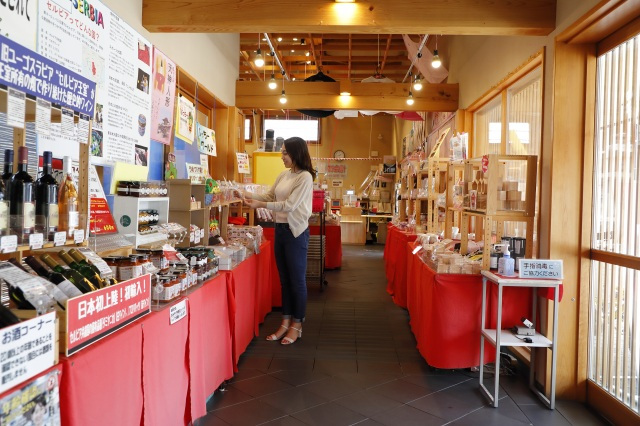 天満宮の参拝帰りは「うめてらす」へ