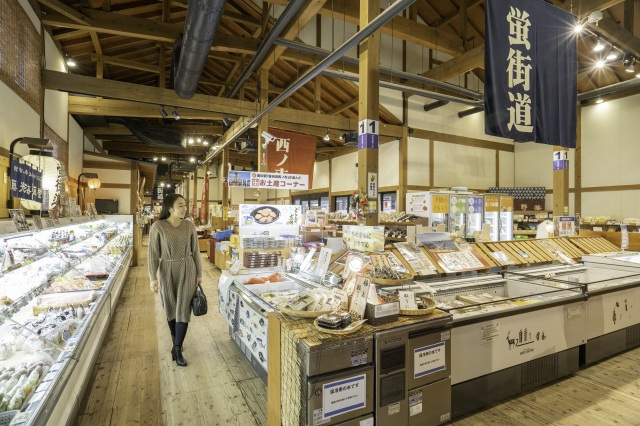 道の駅　蛍街道西ノ市