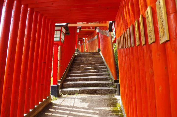 日本五大稲荷・太鼓谷稲成神社で運気アップ!