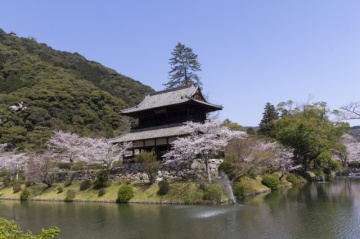 吉香公園（宇野千代顕彰碑）