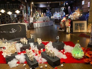 まなび館マンスリー企画「それぞれのクリスマス展」