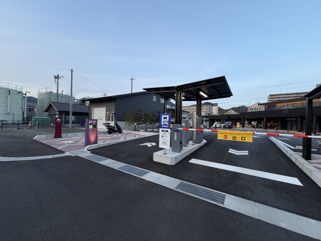 駐車場(入庫から最初の1時間無料)