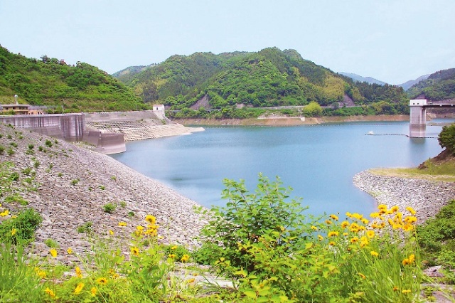 末武川ダム（米泉湖）