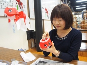 西蔵金魚ちょうちん体験