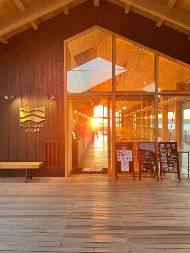 SUNbashi CAFE