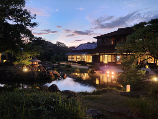 【貸切】国史跡「英雲荘」の夜間特別ライトアップ＆散策プラン